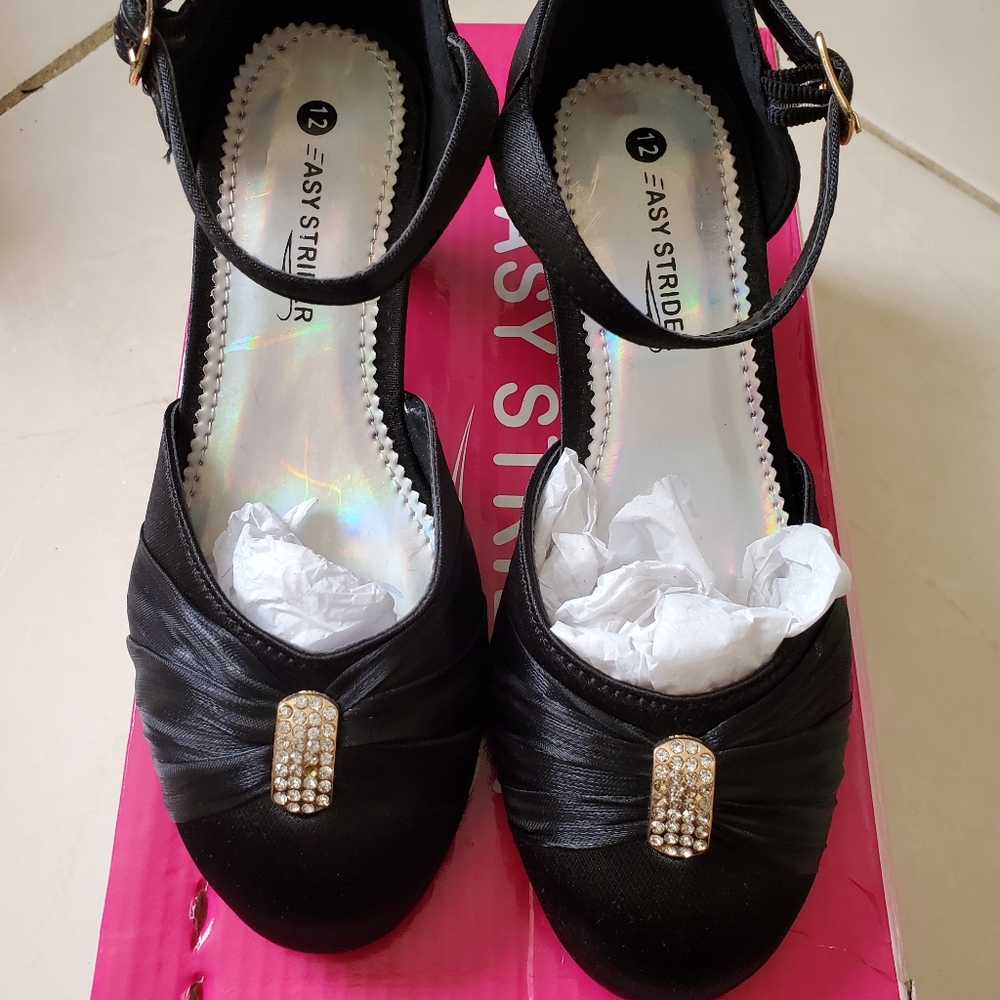 Easy Strider Girl's Mini Pumps - Picture 9 of 16